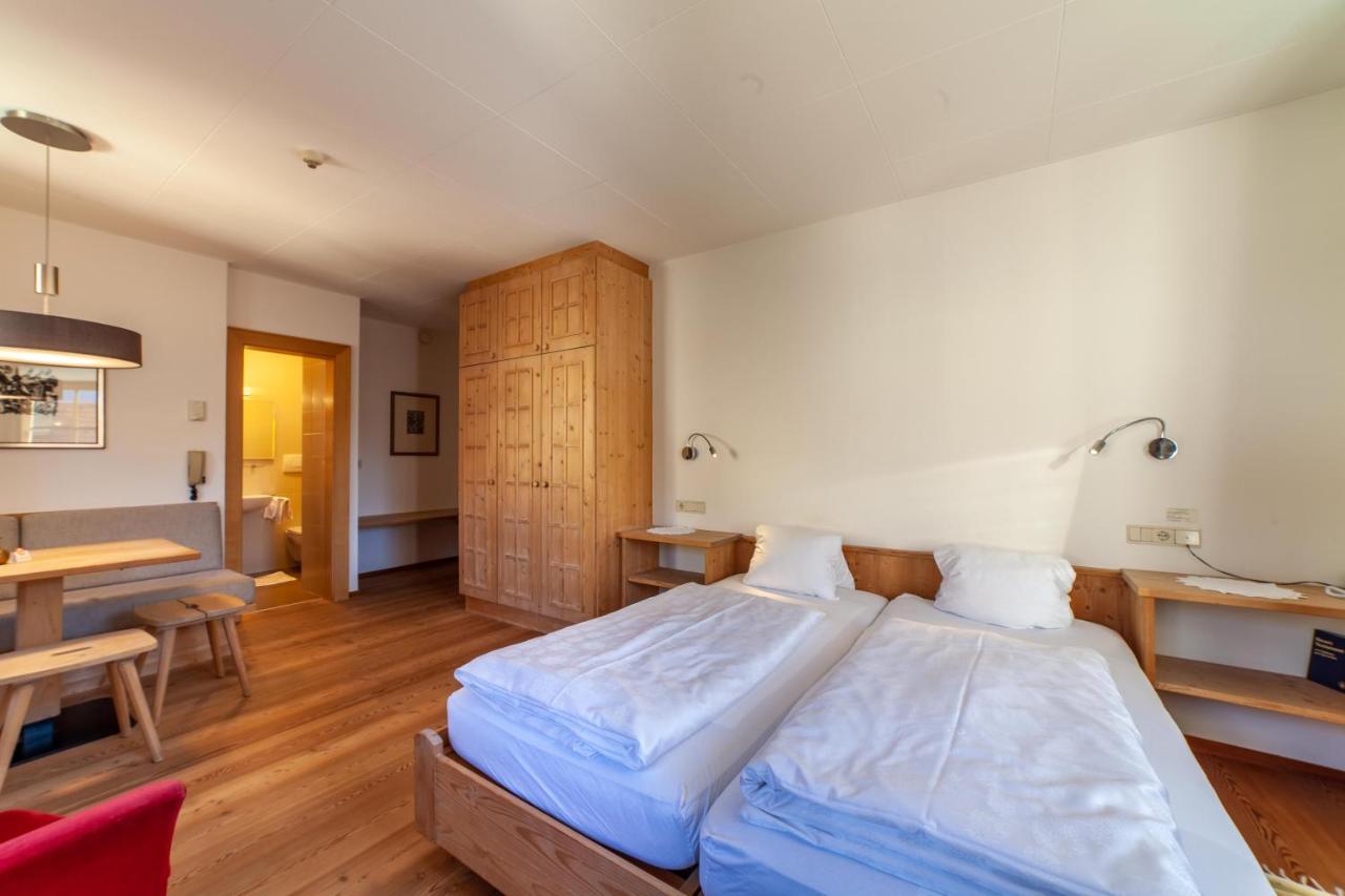 Hotel Greif Malles Venosta Eksteriør bilde