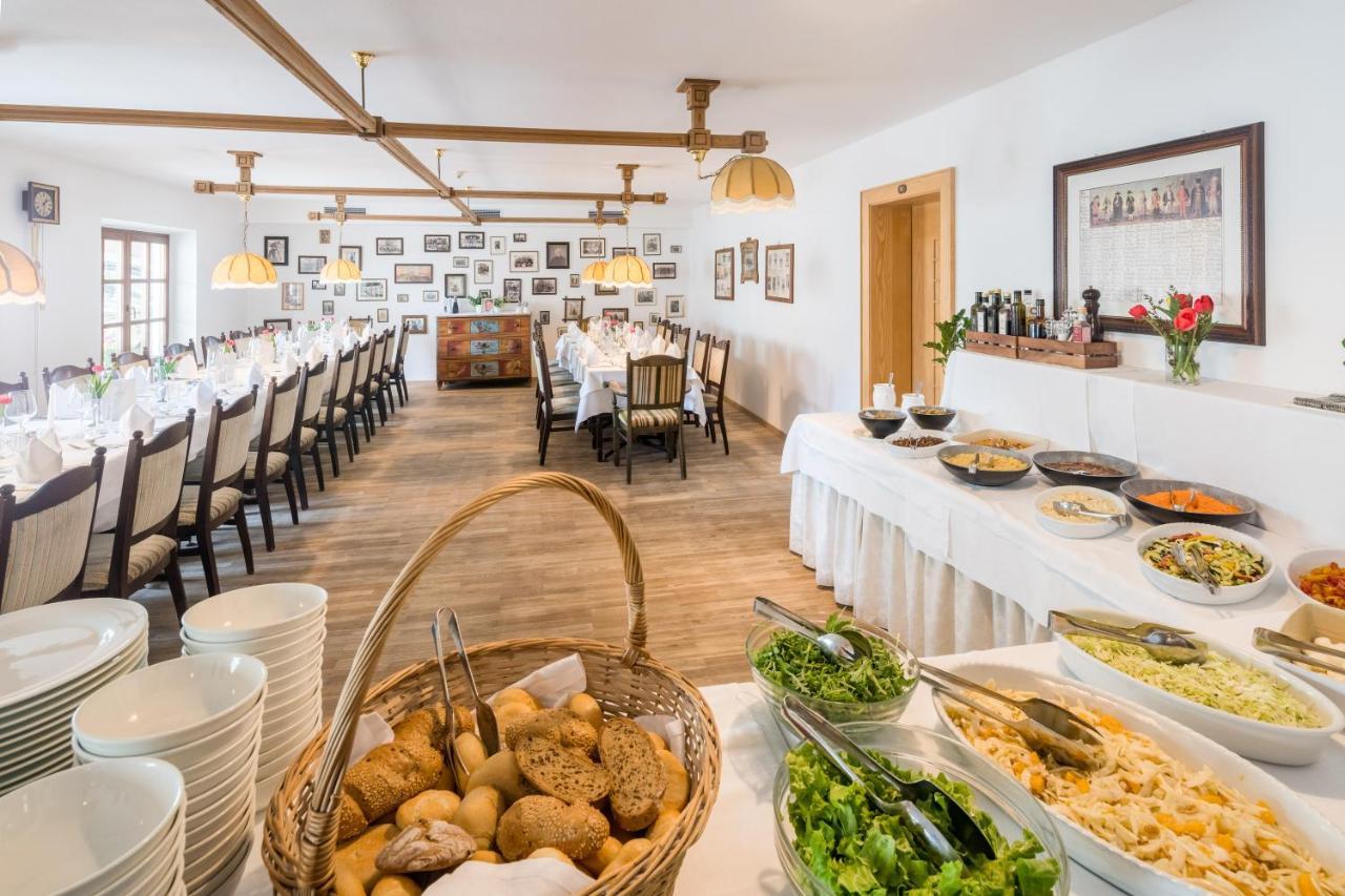 Hotel Greif Malles Venosta Eksteriør bilde