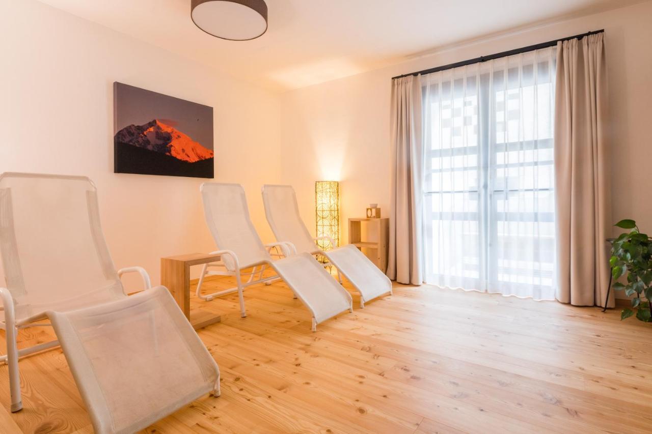 Hotel Greif Malles Venosta Eksteriør bilde