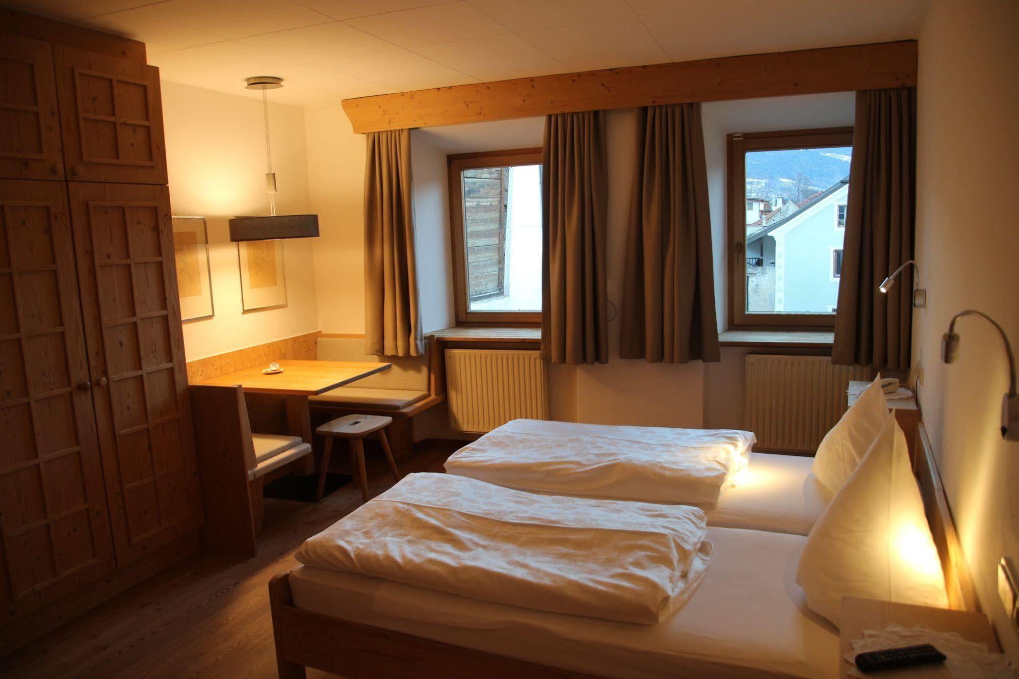 Hotel Greif Malles Venosta Eksteriør bilde